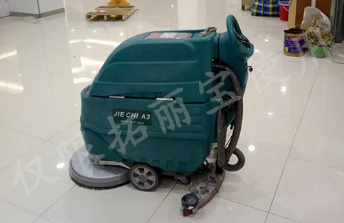 手推式洗地機(jī)推不走，是什么原因？